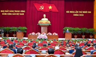 Thông báo Hội nghị lần thứ 12 Ban Chấp hành Trung ương Đảng khóa XIII